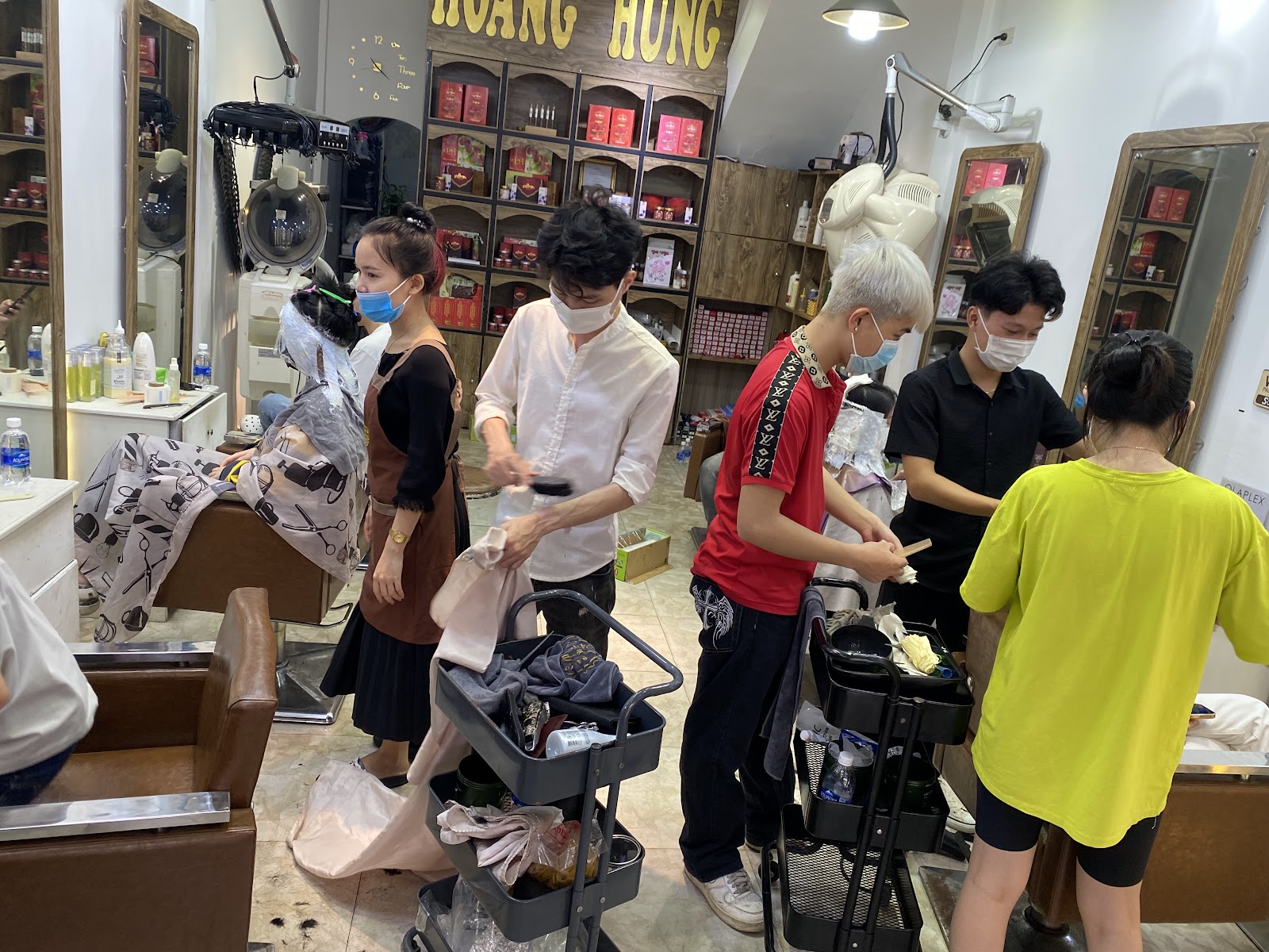 Ảnh công khai Salon HOÀNG HƯNG - Huế 5